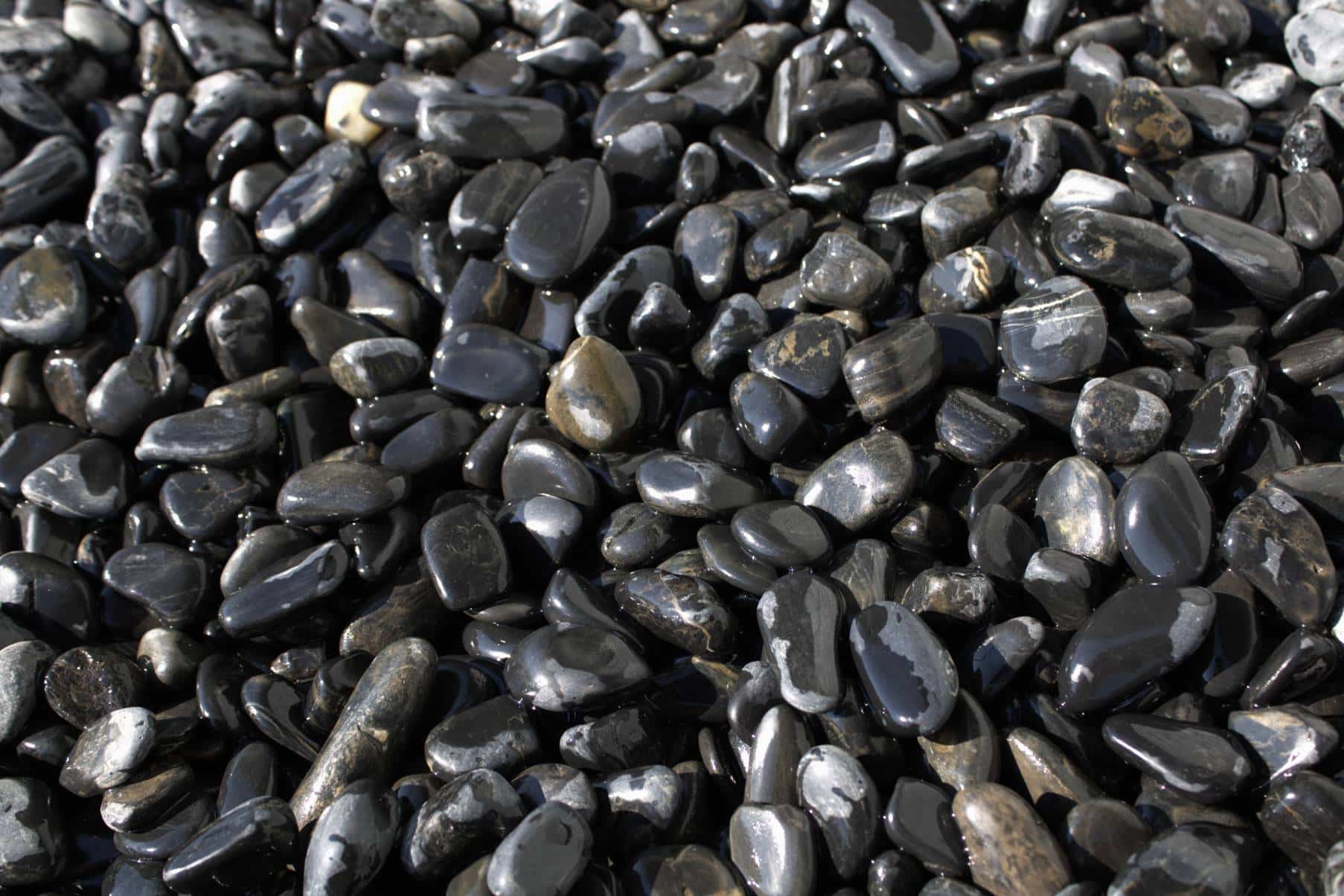 Pebbles 5 Black Polished 1
