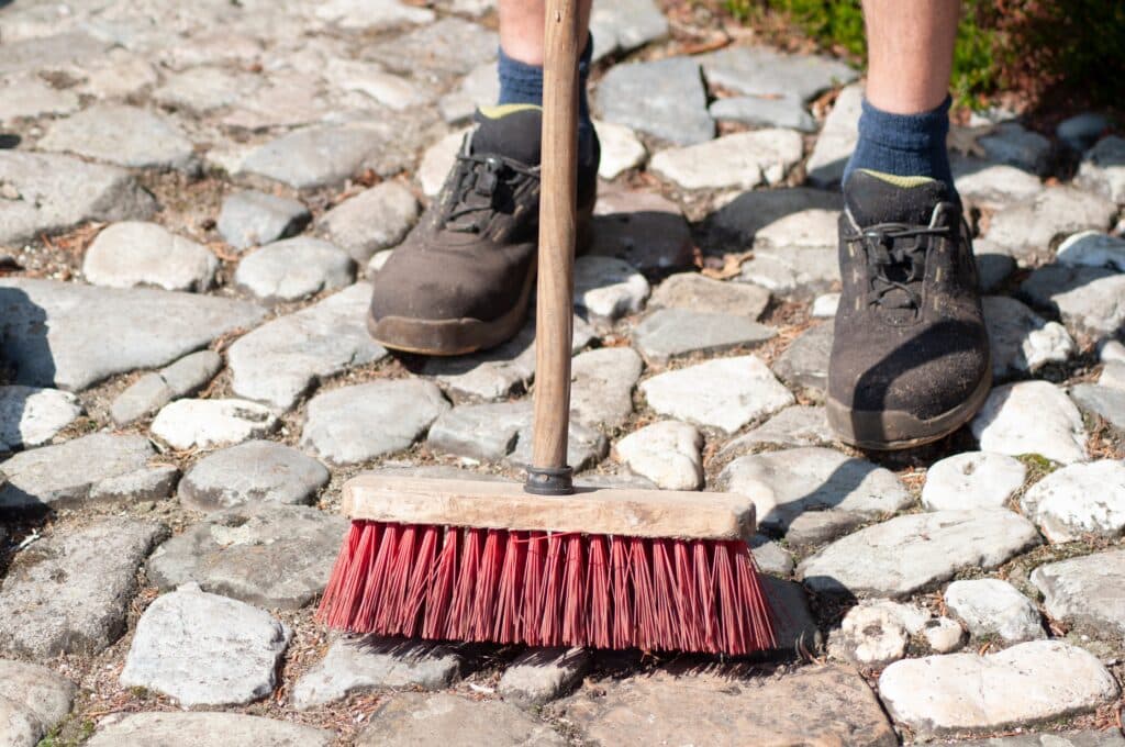 Cleaning a landscaping stone